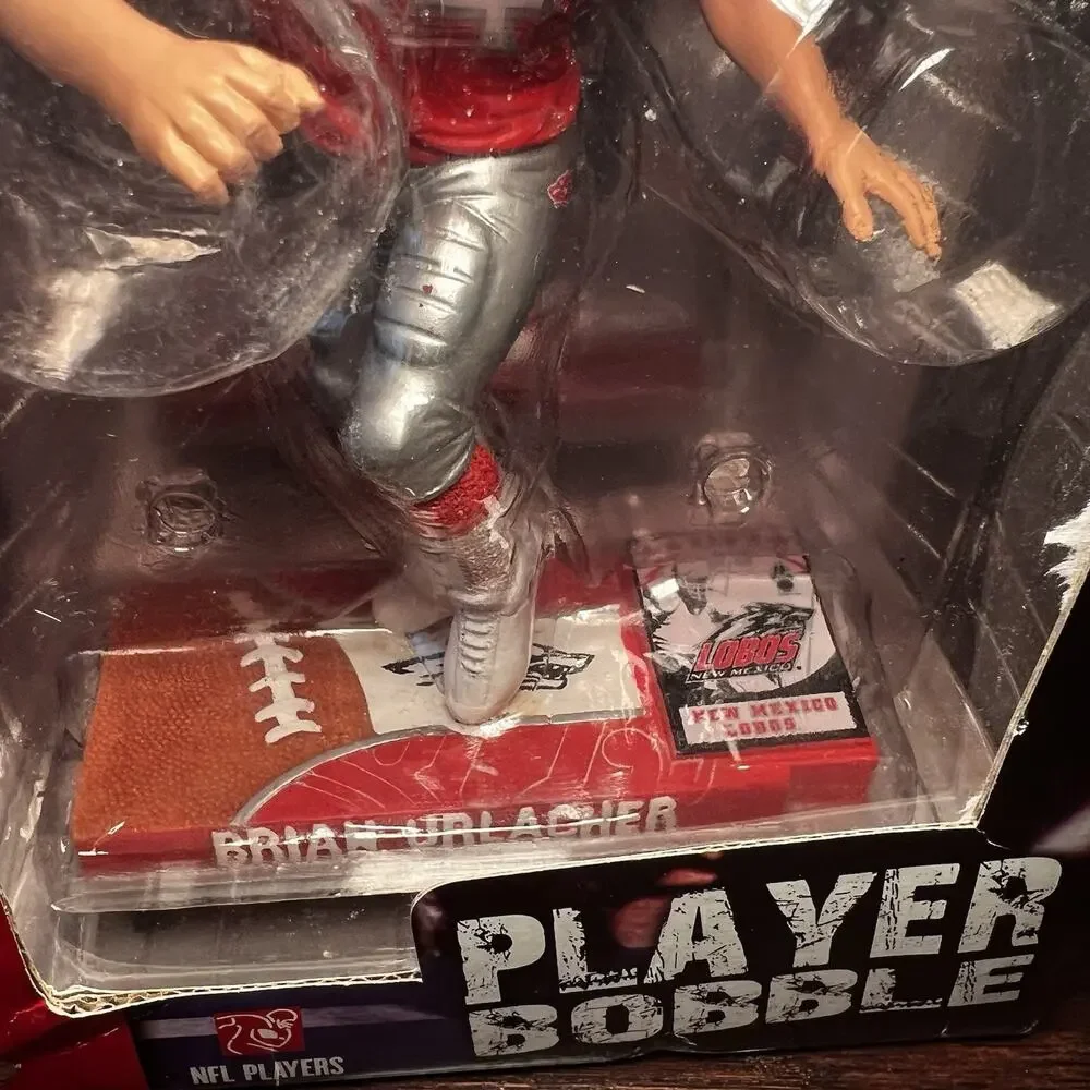 NFL Brian Urlacher 44 New Mexico Lobos Player Bobble Head Football New In Box